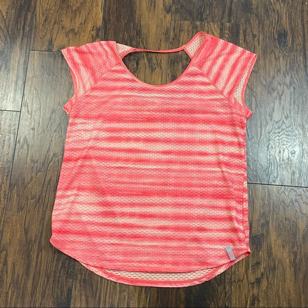 Under Armour Athletic Top ombre Pink Womens Size L Mesh Short sleeve Reflective